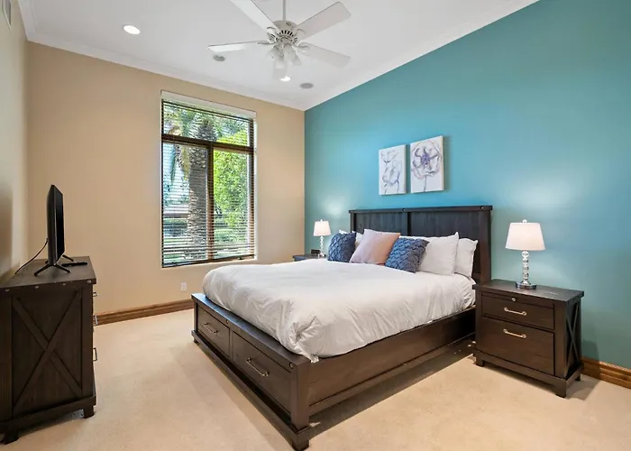 8br Phoenician Mansion W/ Hot Tub&pool-heat Avail! * Phoenix
