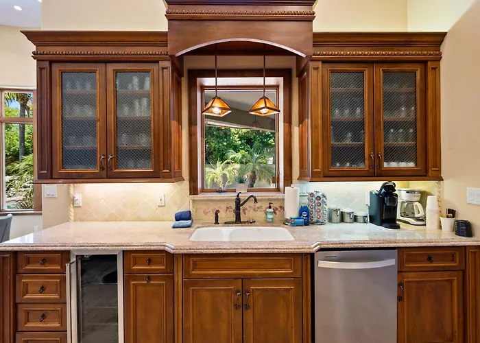 Holiday home 8br Phoenician Mansion W/ Hot Tub&pool-heat Avail!