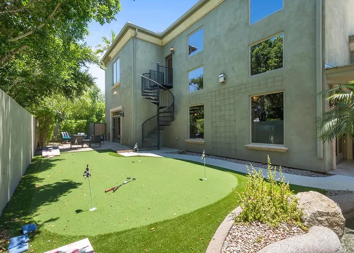 8br Phoenician Mansion W/ Hot Tub&pool-heat Avail! * Phoenix