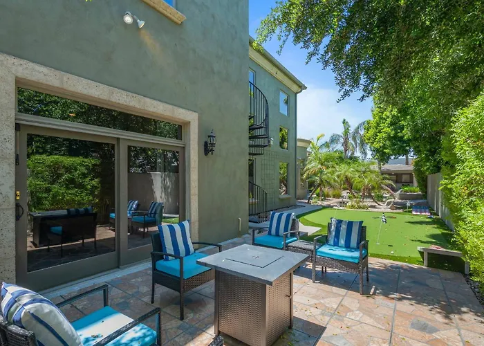 8br Phoenician Mansion W/ Hot Tub&pool-heat Avail! Holiday home Phoenix